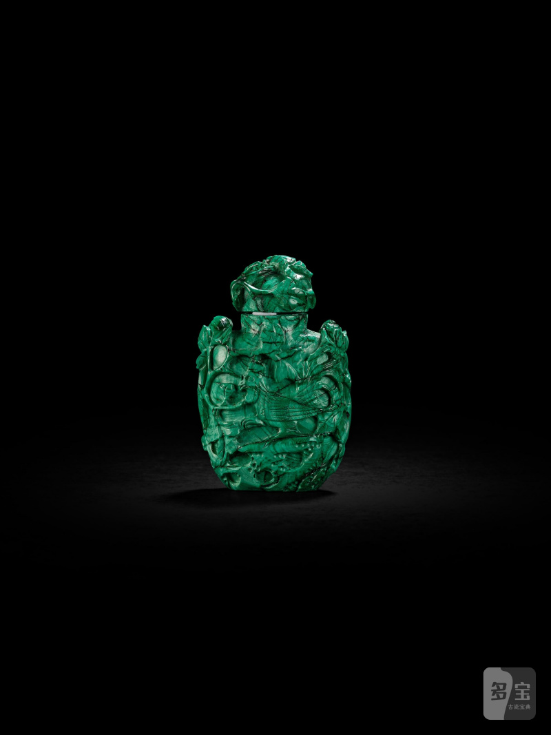 清/民國　孔雀石穿花鳳紋鼻煙壺 | A MALACHITE 'PHOENIX AND PEONY' SNUFF BOTTLE - 图3